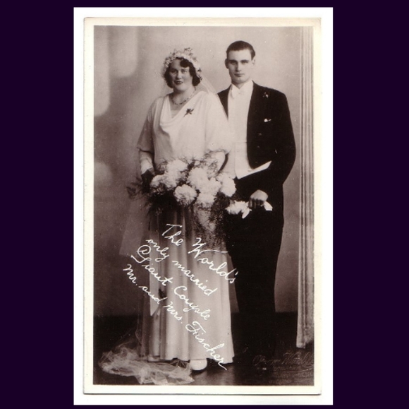 Relisted -Vintage 1930s Circus Sideshow Worlds Tallest Couple Novelty ring - Picture 11 of 11